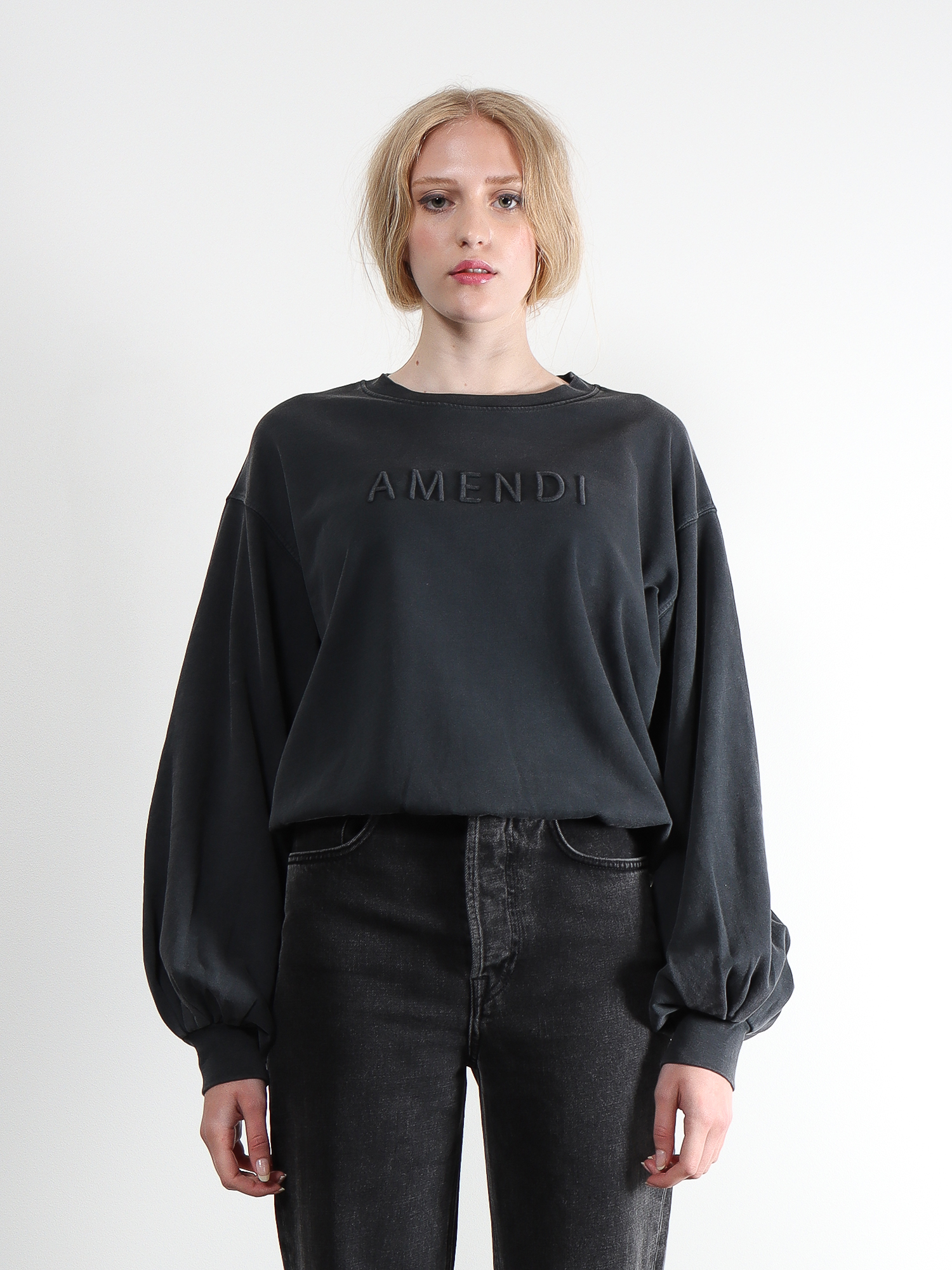 Ines - Washed Black