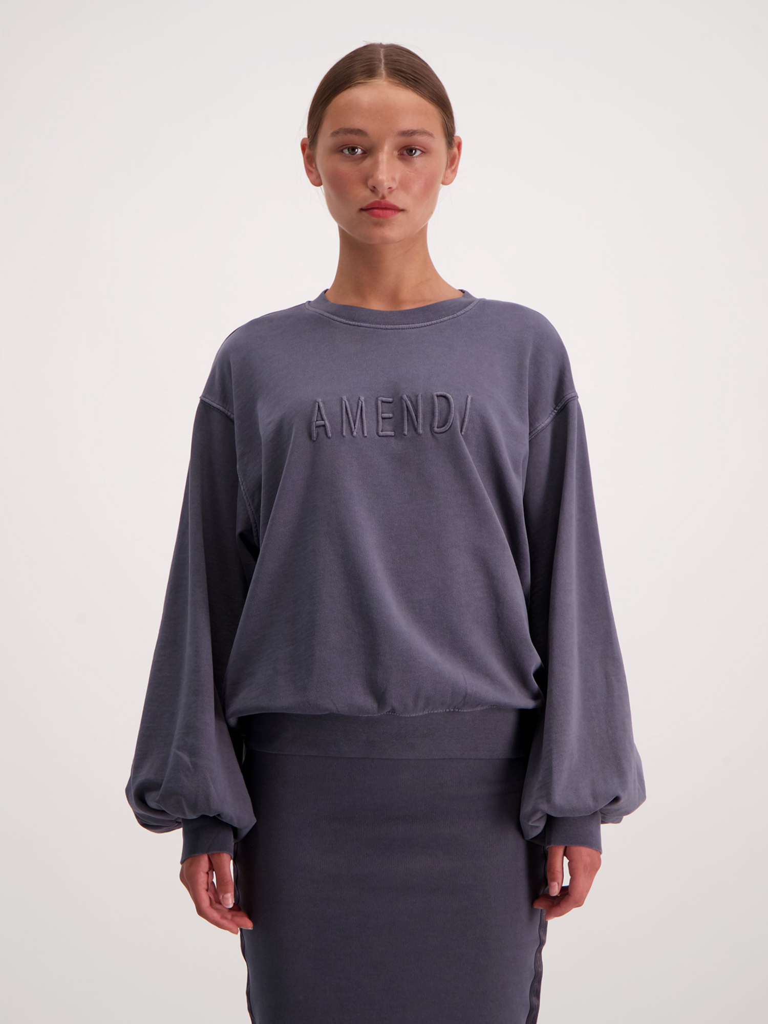Ines - Washed Black