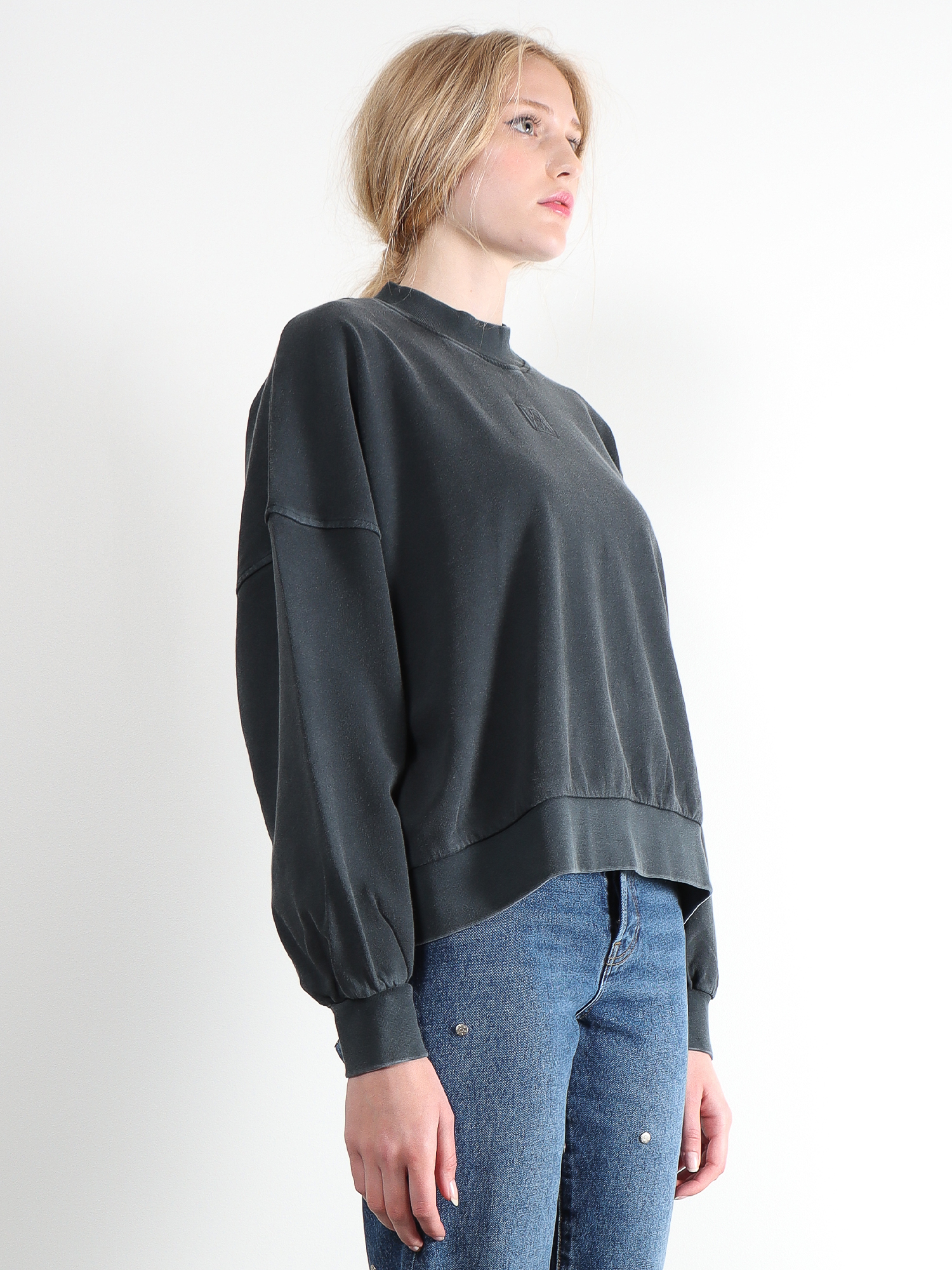 Elisabet - Washed Black