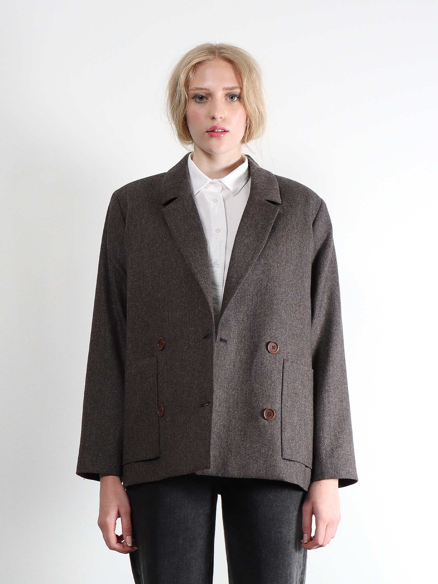 Ebba - Brown