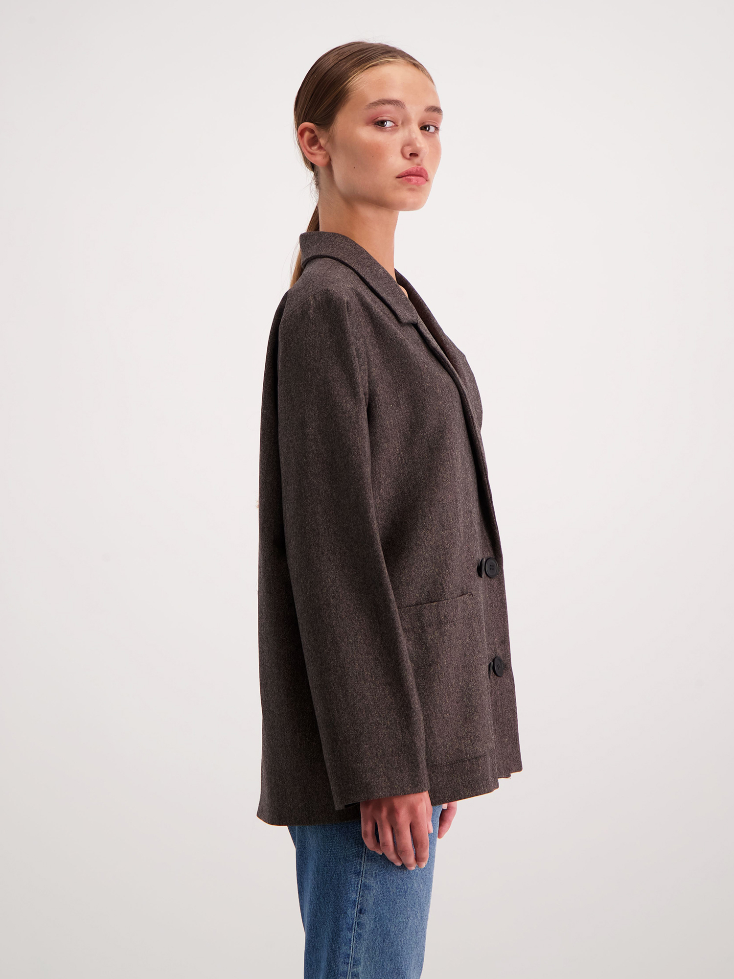 Ebba - Brown