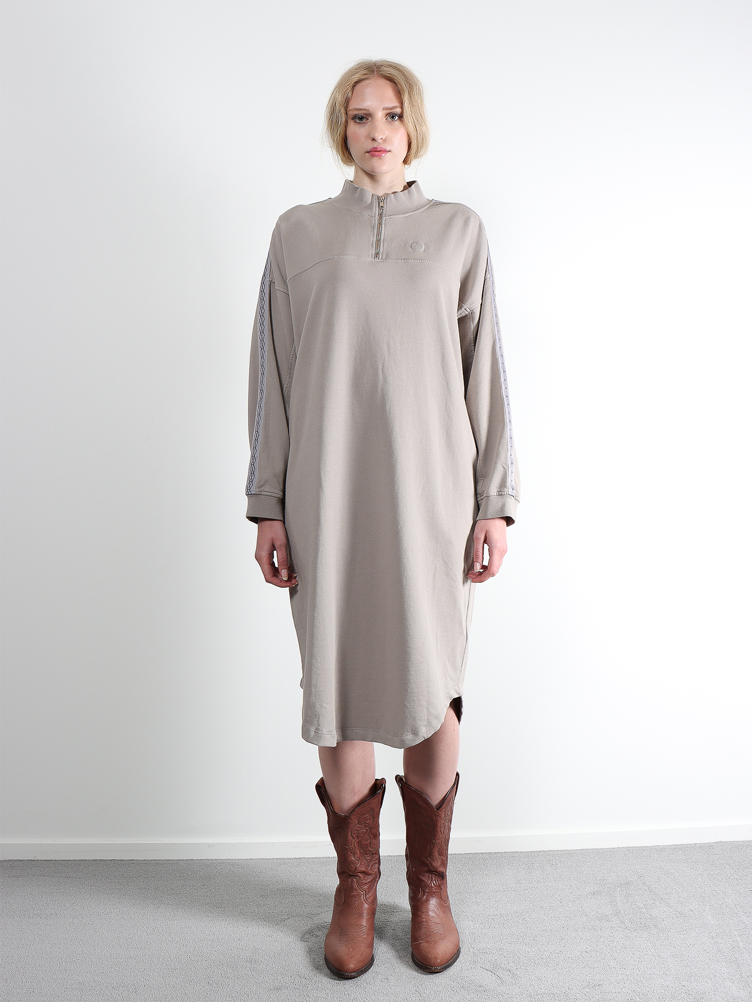 Asta The Fiddler Dress
