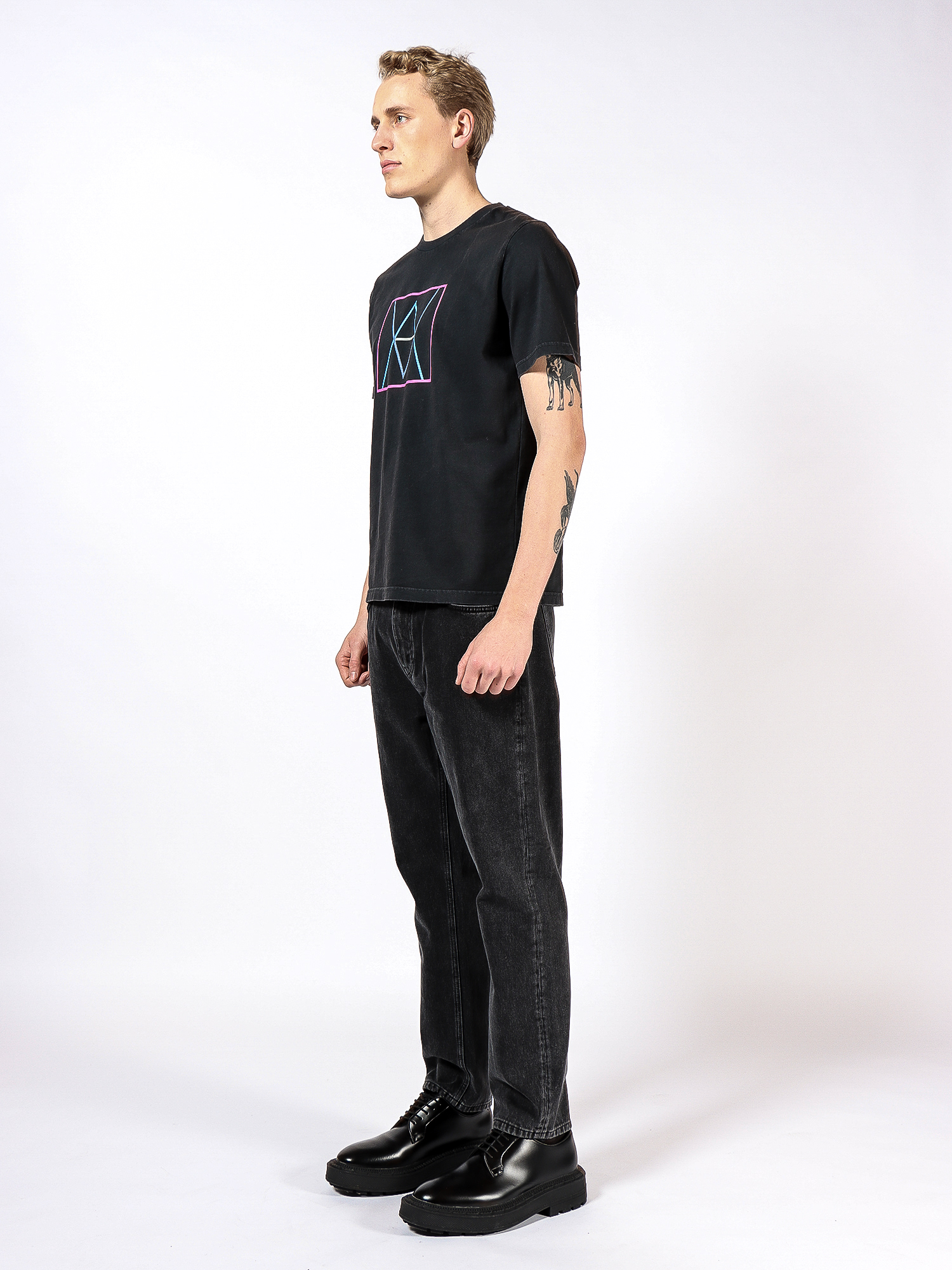 Johannes - Washed Black Logo