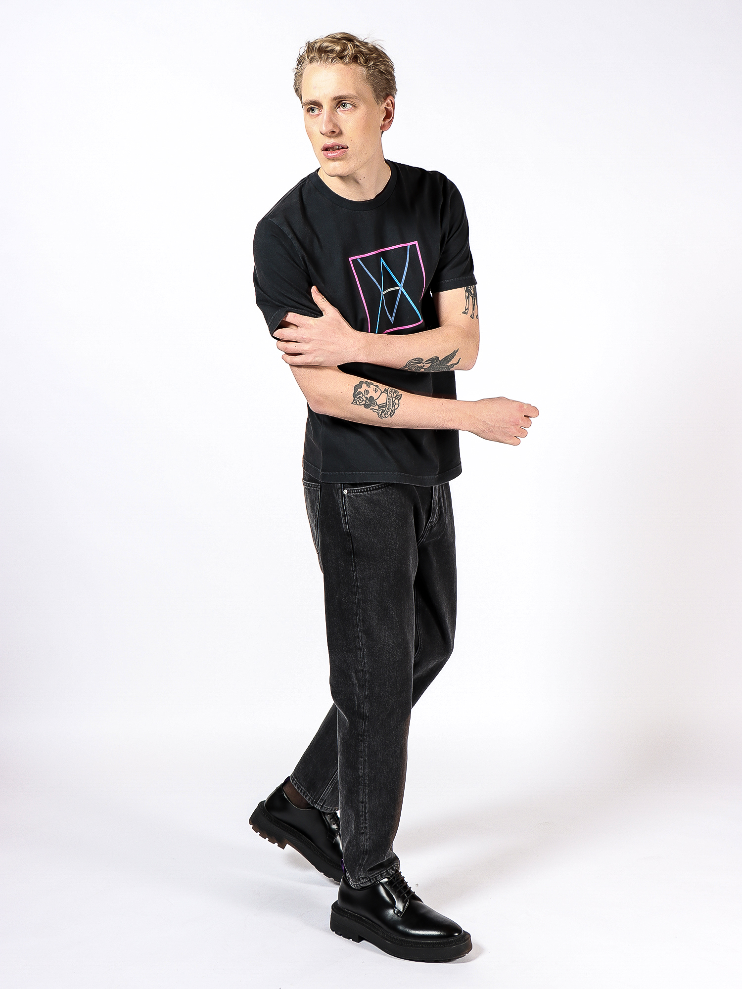 Johannes - Washed Black Logo