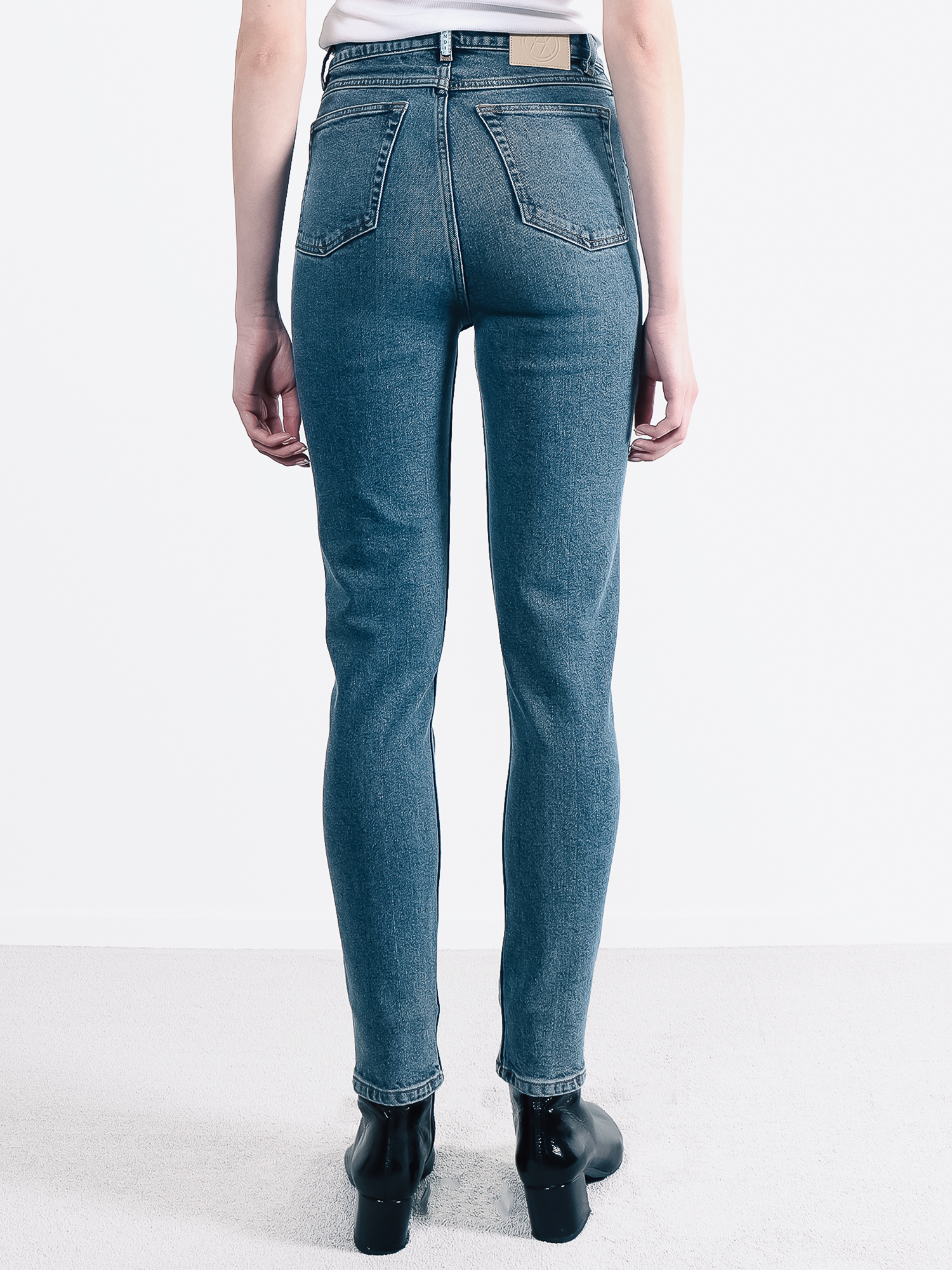 Karolina Skinny Jeans
