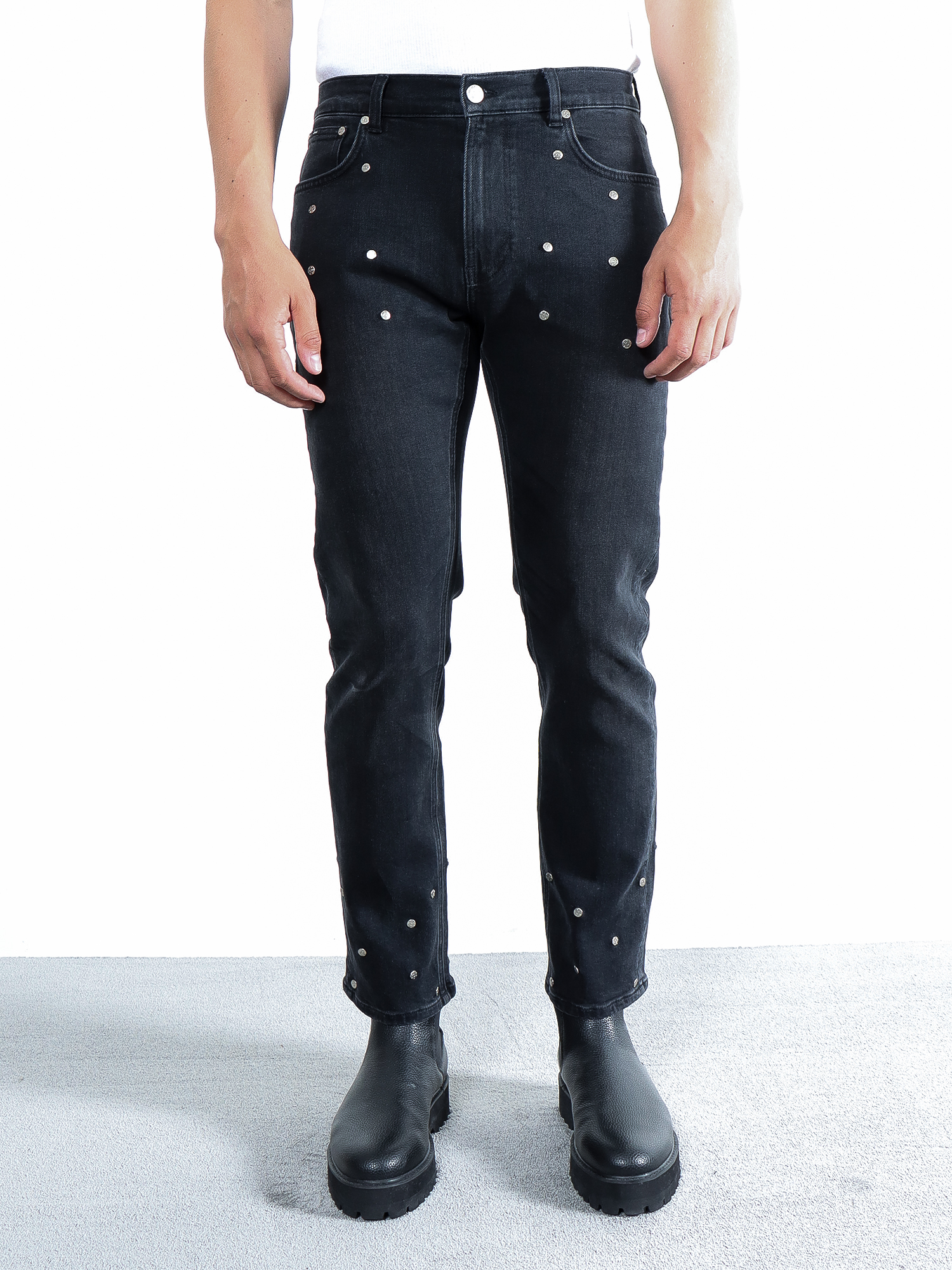 Lars - Studded Shadow