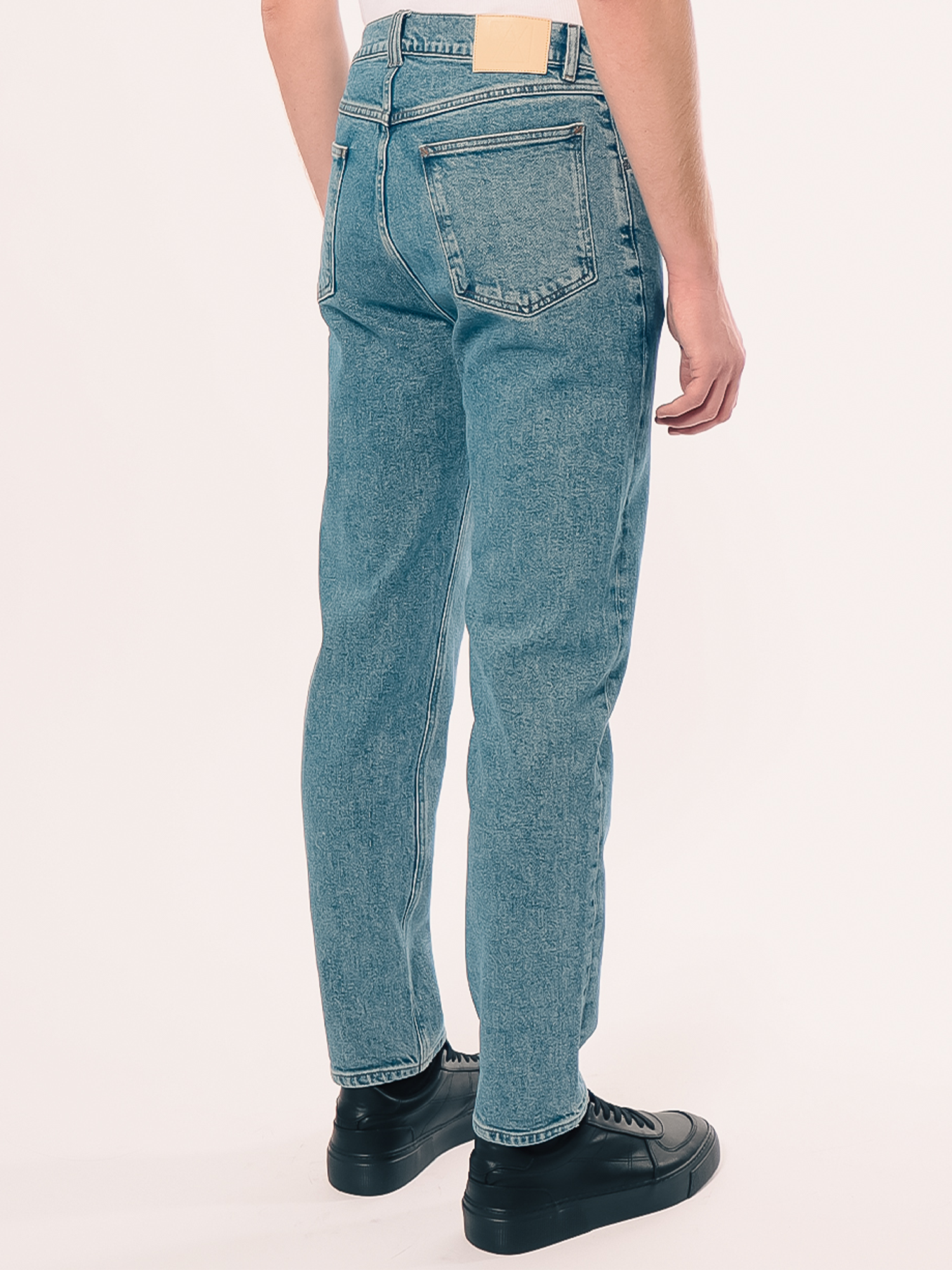 Axel Tapered Jeans - AMENDI
