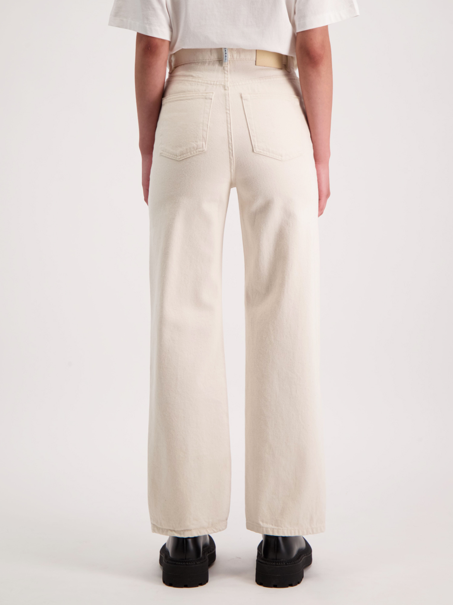 Vivi - Natural White