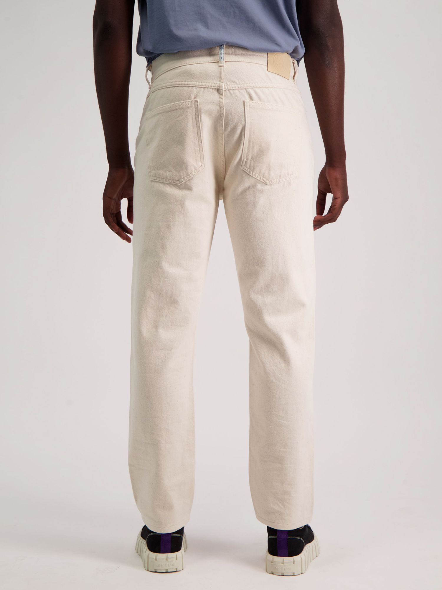 Ake - Natural White