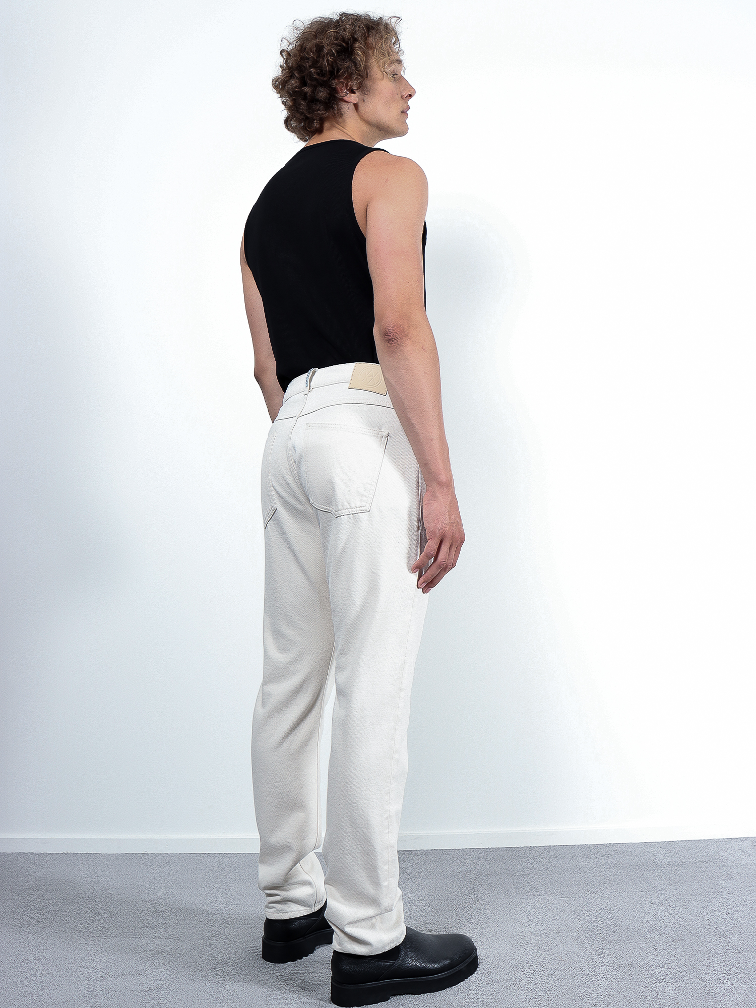 Ake - Natural White