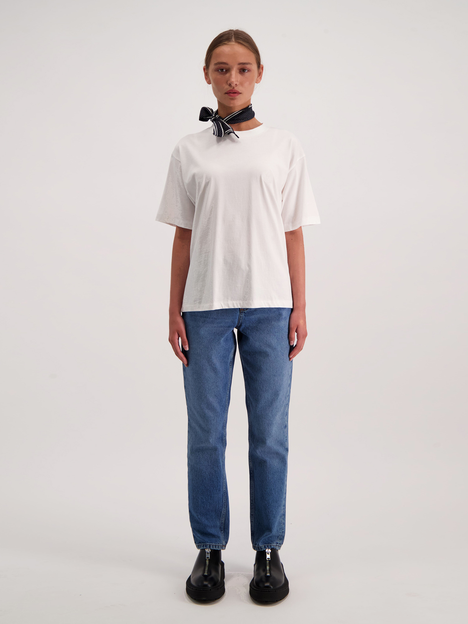Annie - Off White