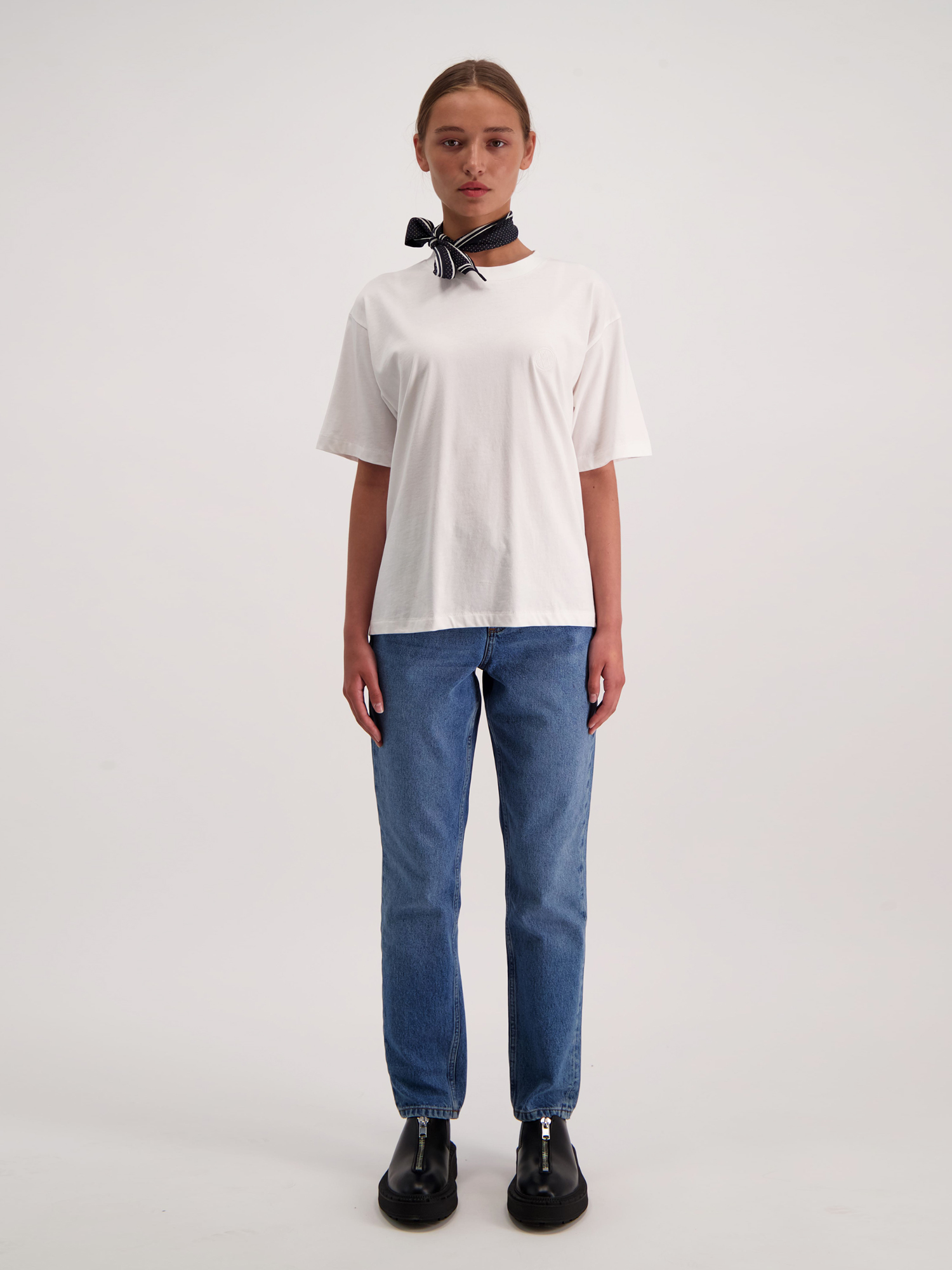Annie - Off White