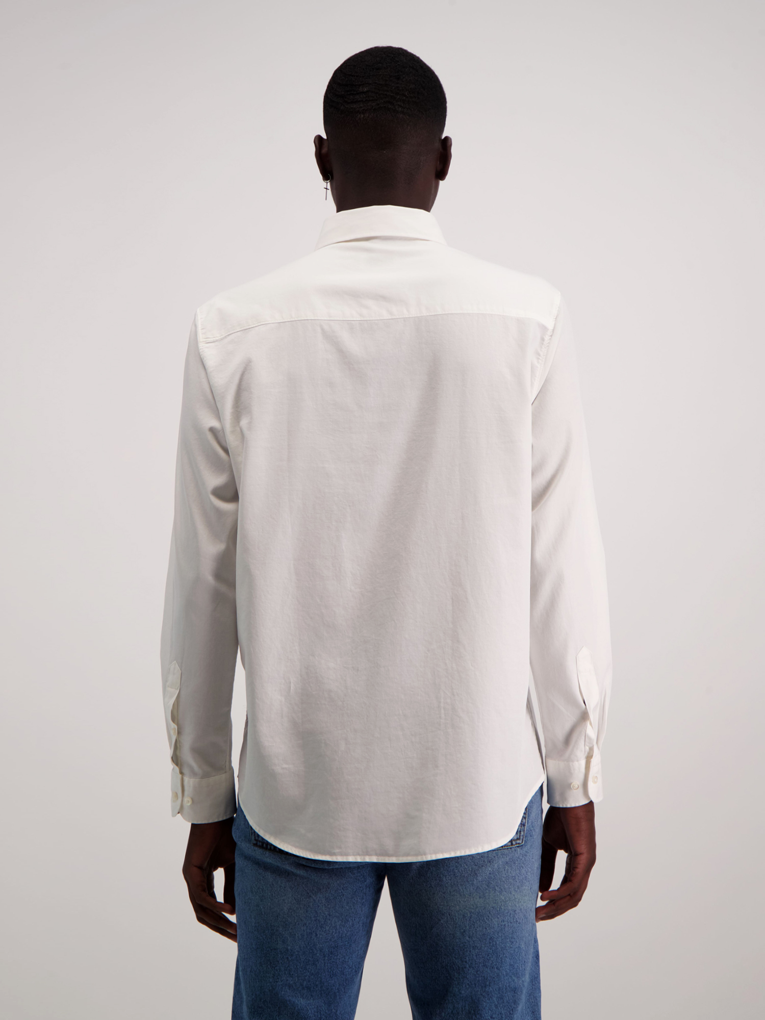Erik - Off White
